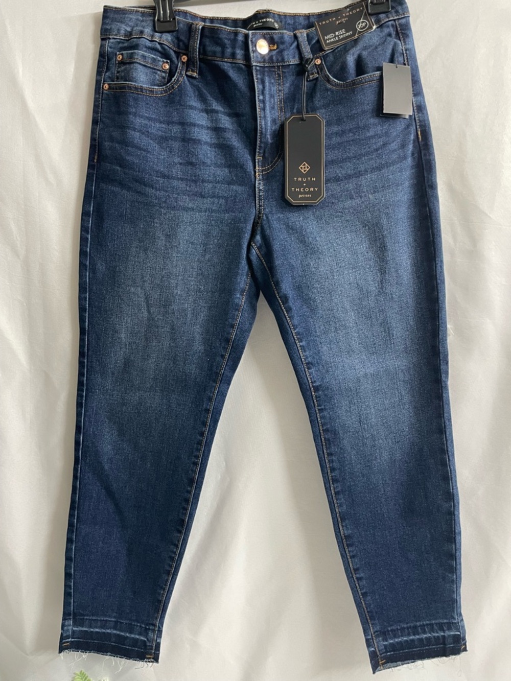 TRUTH+THEORY Women's Mid-Rise Ankle Skinny Jeans  Size 10P